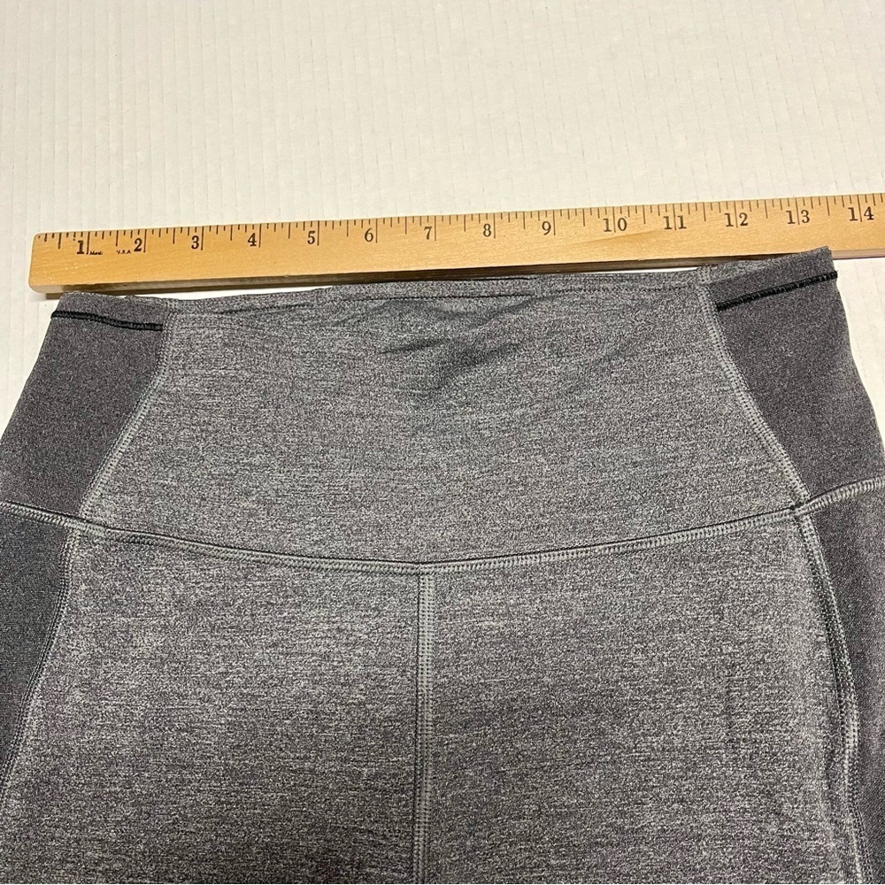 Lululemon Hit It Crop Luxtreme Size 8 Leggings Mesh Side Heathered Black - Picture 10 of 11